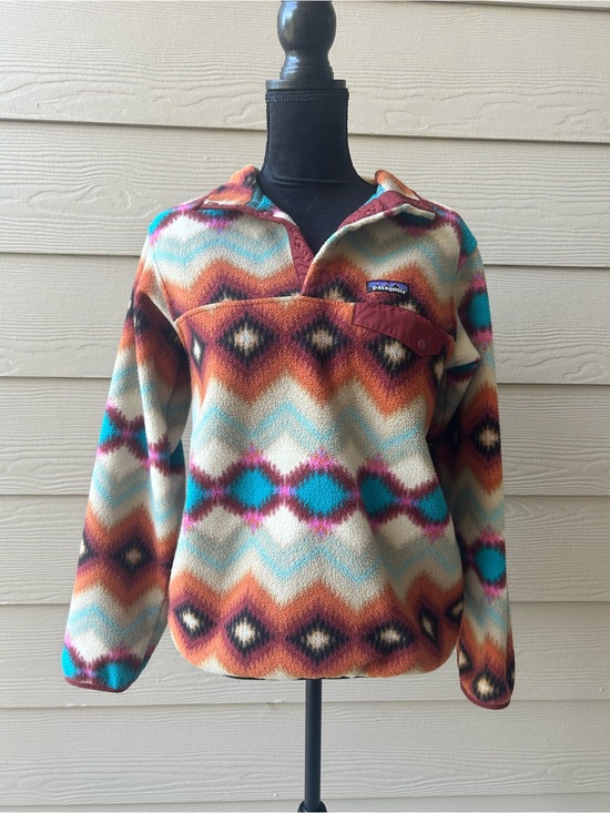 Patagonia Jackets & Blazers - Patagonia Multi-color Geometric quarter button fleece pullover Women's Size Smal